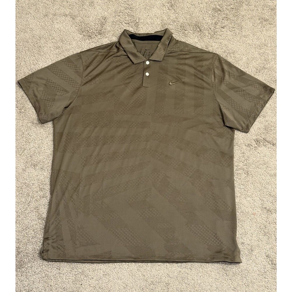 Nike Dri-FIT Standard Fit Men’s Solid Gray Short Sleeve Polo XL CK5924-222